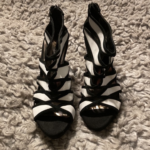 Carlos by Carlos Santana Black & White Cut Out High Heel Bootie Sandal - Picture 2 of 12